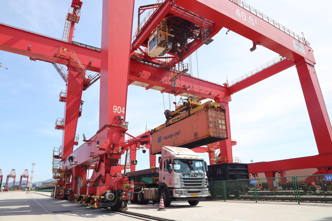 KY开元电竞津巴布韦Bikita矿山首批透锂长石精矿到港