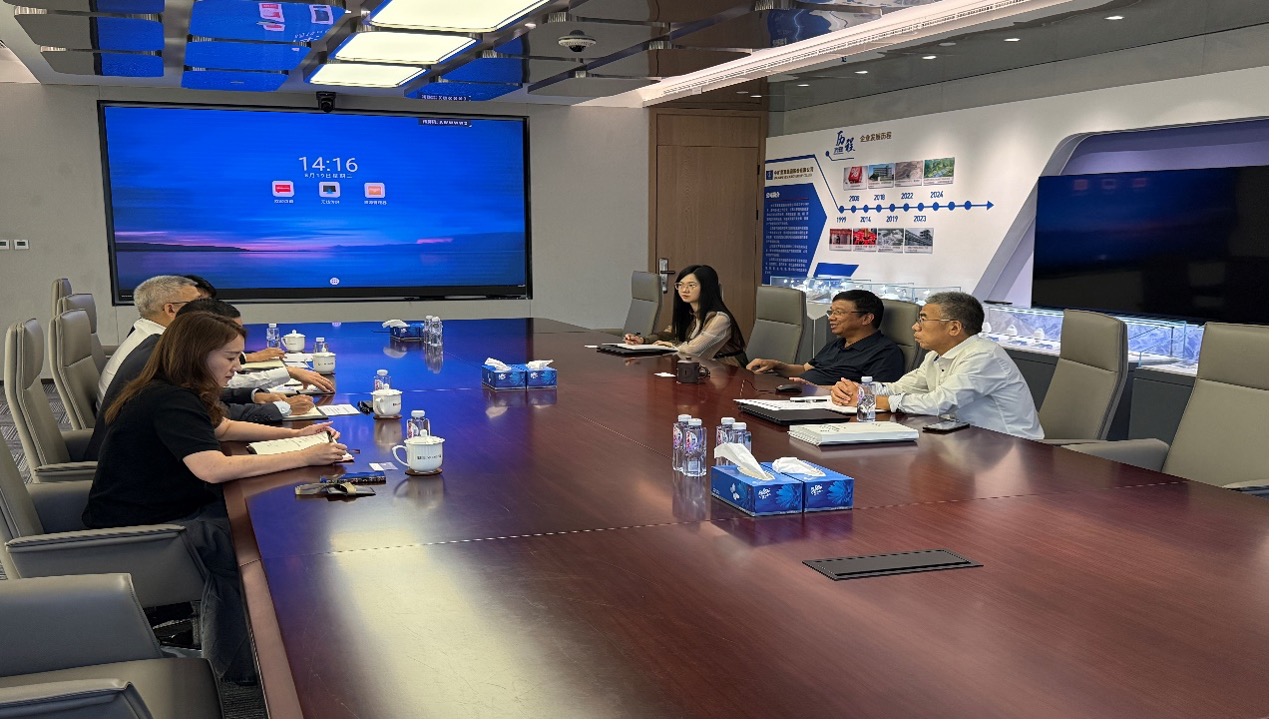 中非发展基金副总裁余焯锐一行到访KY开元电竞总部